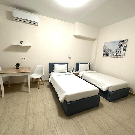 Navarino Luxe Suites Peraia (Thessaloniki) Exterior foto