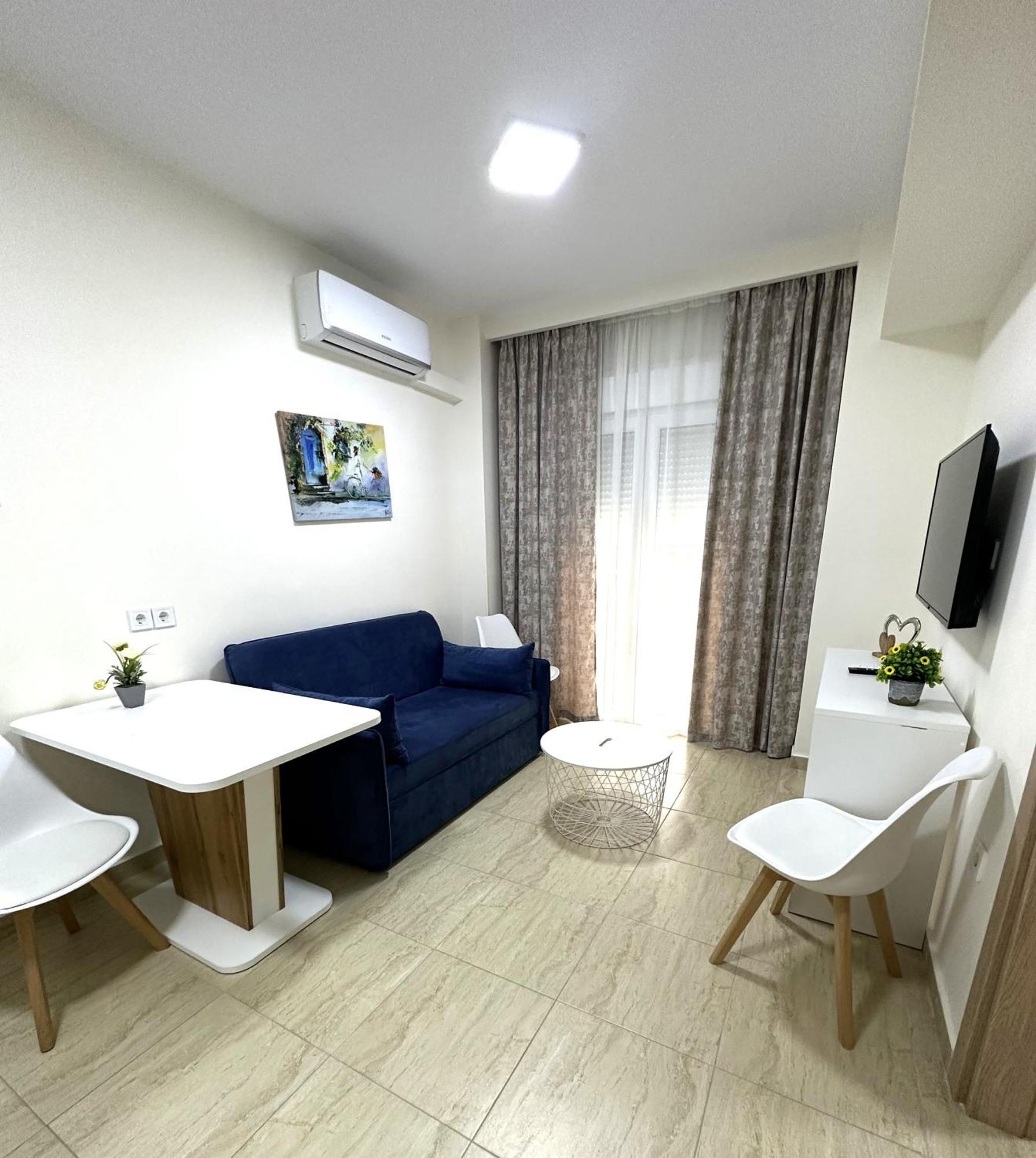 Navarino Luxe Suites Peraia (Thessaloniki) Exterior foto