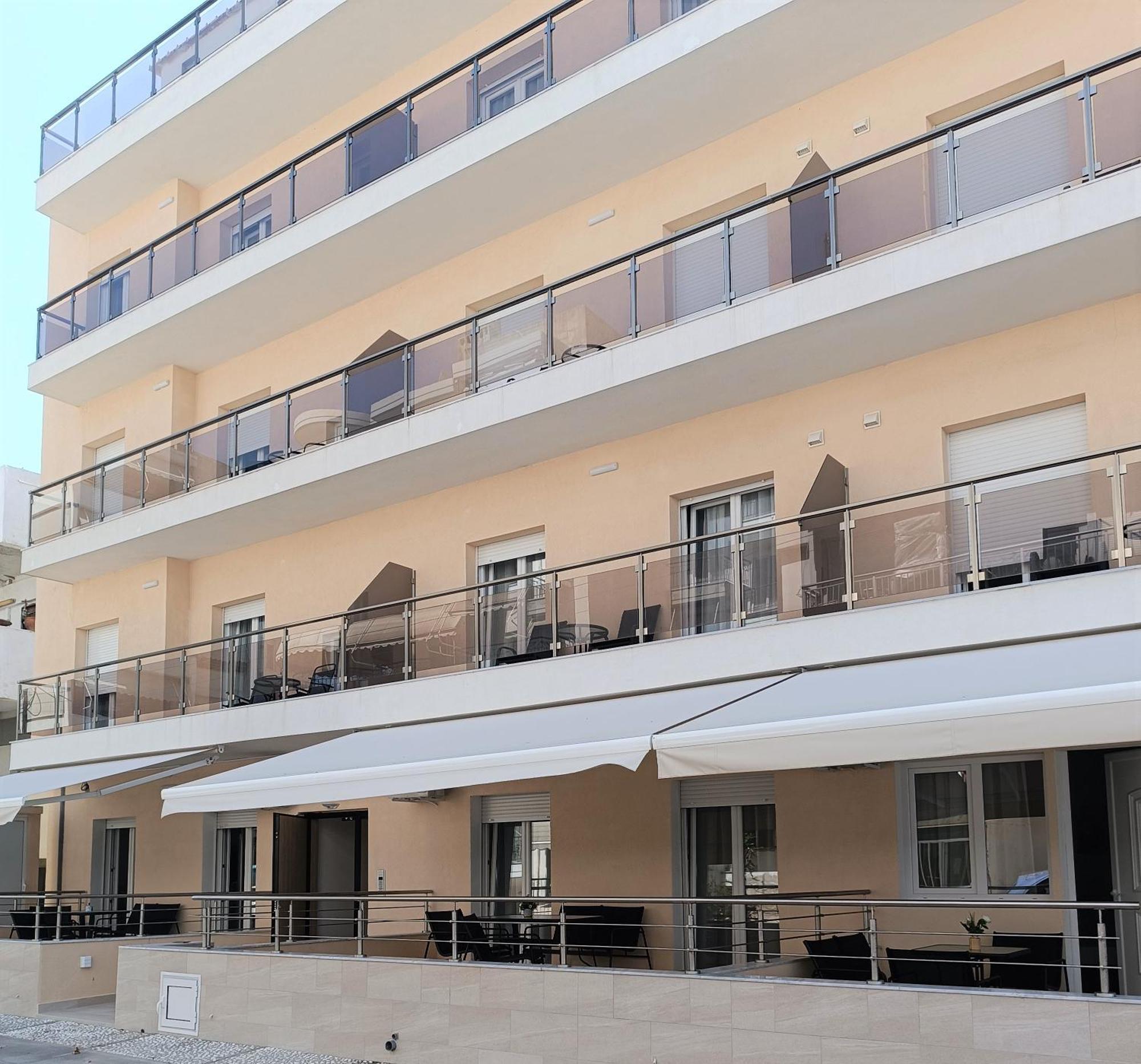 Navarino Luxe Suites Peraia (Thessaloniki) Exterior foto