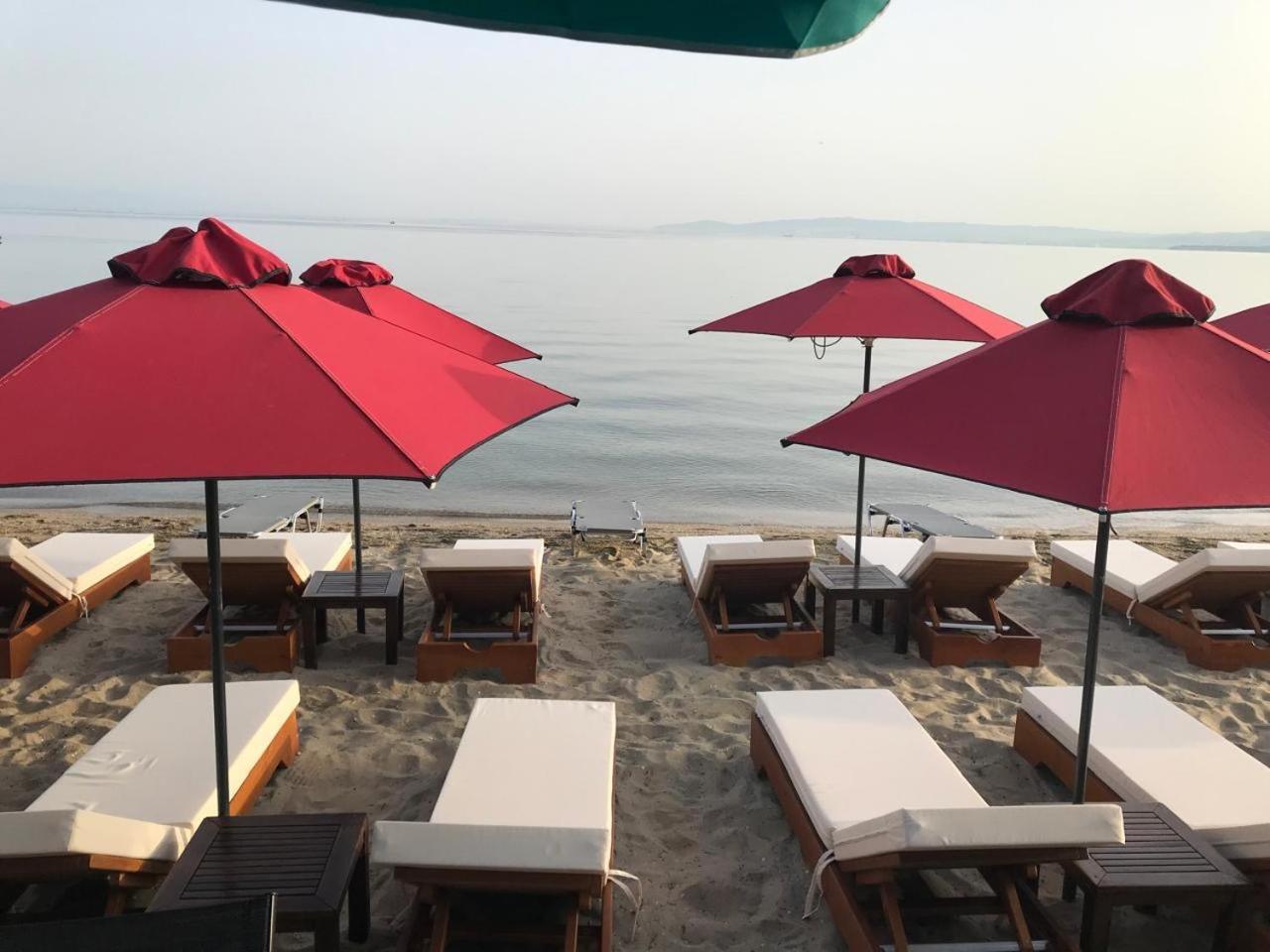 Navarino Luxe Suites Peraia (Thessaloniki) Exterior foto